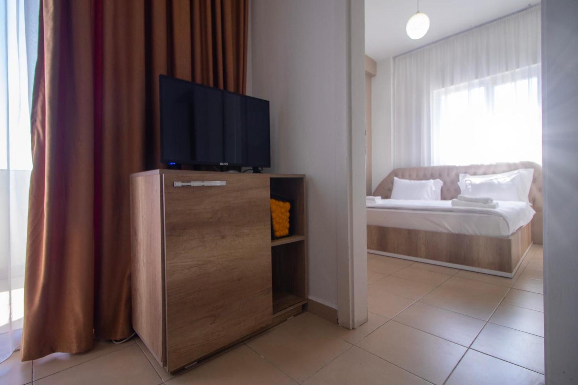 Hotel Princ 골렘 외부 사진