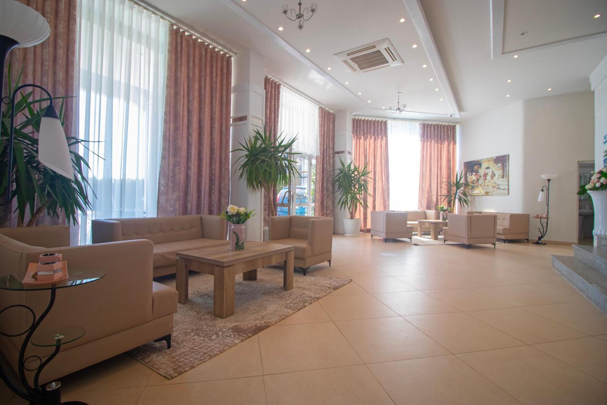 Hotel Princ 골렘 외부 사진