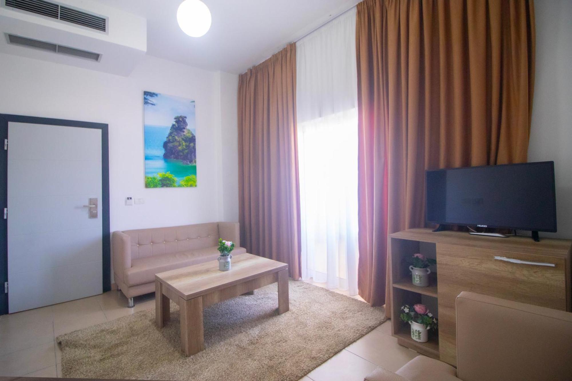 Hotel Princ 골렘 외부 사진